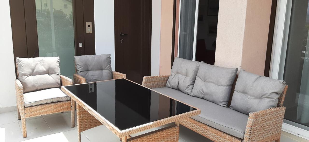 Avista Apartments Лигия Екстериор снимка